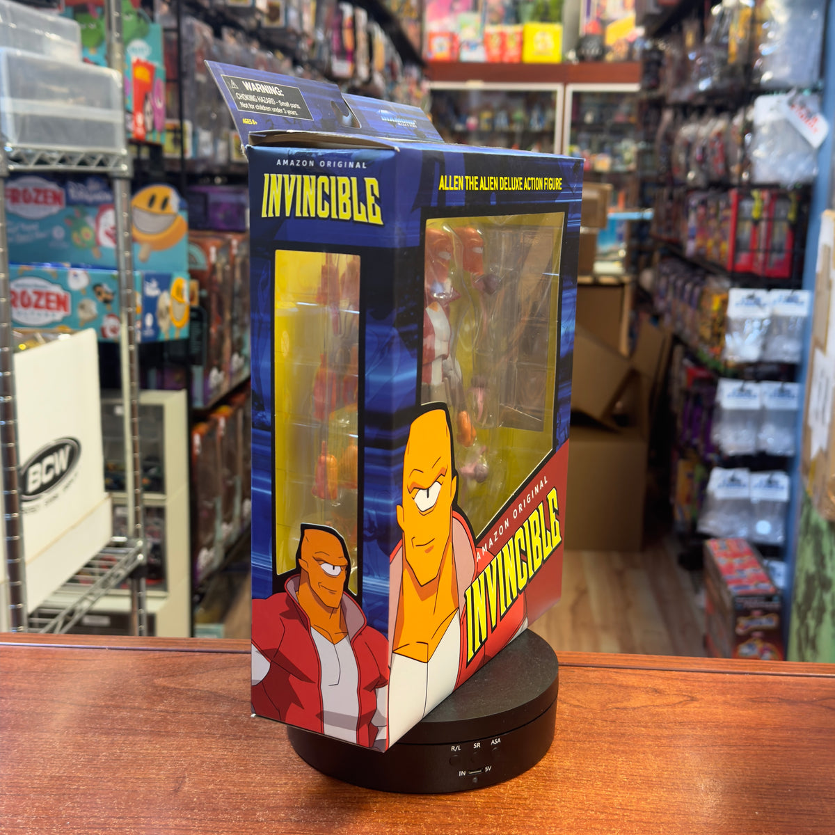 Allen The Alien 7300 (Invincible, Diamond Select) Open Box| Bitz