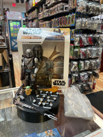 The Mandalorian (Mafex, Star Wars) **COMPLETE** - Bitz & Buttons