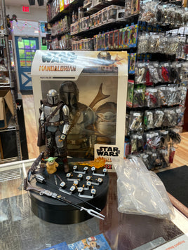 The Mandalorian (Mafex, Star Wars) **COMPLETE** - Bitz & Buttons