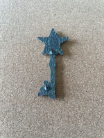 Alice Key (Walt Disney World, Pin Traders) - Bitz & Buttons