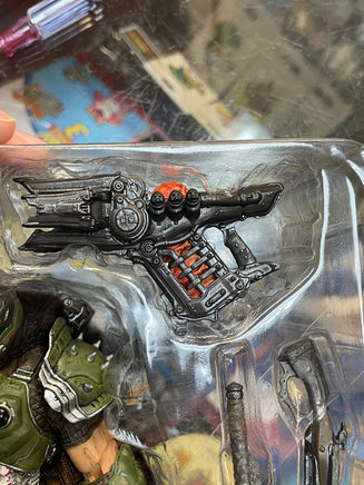 Doom The Dark Ages (McFarlane Toys, Elite Edition, Doom Slayer) COMPLETE - Bitz & Buttons