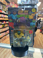Captain Leonardo 2570 (Vintage TMNT Ninja Turtles, Playmates) **SEALED**