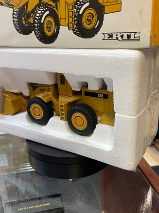 Caterpillar 988B Wheel Loader 1/50 Scale ( Vintage ERTL, CAT) - Bitz & Buttons