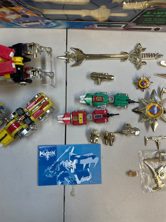 Metal Diecast 5 Lions Form A (Voltron Defender, Trendmasters) **COMPLETE** - Bitz & Buttons