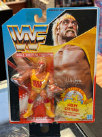 Body Slamming Hulk Hogan Spanish Card 1331 (Vintage WWE WWF, Hasbro) Sealed