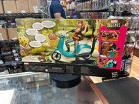Squirrel Girl Deluxe (Marvel Legends, Hasbro) **SEALED**
