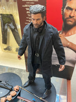 Wolverine MMS220 (Marvel, Hot Toy) **COMPLETE**