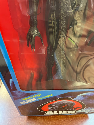 Alien Big Chap -40TH Anniversary- (Neca, Aliens) **SEALED** - Bitz & Buttons