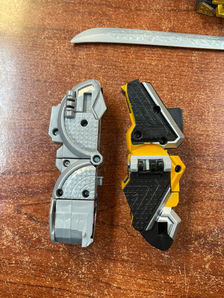 Legacy Samurai Megazord (Mighty Morphin Power Rangers, Bandai) COMPLETE - Bitz & Buttons