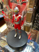Ultra Man 1:12 (Mezco, Ultra Man)  **COMPLETE**