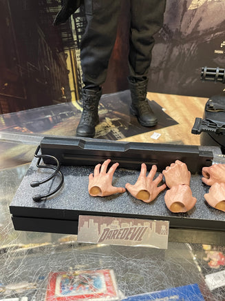 The Punisher TMS004 (Marvel, Hot Toys) **COMPLETE** - Bitz & Buttons
