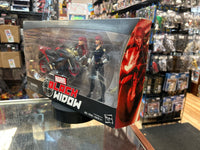 Black Widow with Cycle (Marvel Legends, Hasbro) **SEALED**