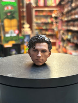 Spider-Man: Far From Home Upgraded Suit Peter Parker Head MMS542 (Marvel Spider-Man, Sideshow)