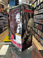 Mega Scale Terrifier (Mezco, Terrifier) **SEALED**
