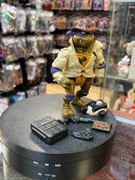 Undercover Donatello 2456 (TMNT Ninja Turtles, Playmates) **COMPLETE**