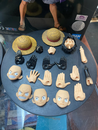 Monkey D Luffy 1/9 -Imagination Works- (One Piece, Bandai SH Figuarts) **COMPLETE** - Bitz & Buttons