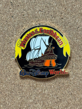 Pirates of the Caribbean Ship 2002  (Walt Disney World, Pin Traders) - Bitz & Buttons