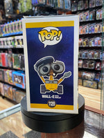 Wall-E With Hubcap #1120 (Funko Pop, Disney Pixar) - Bitz & Buttons
