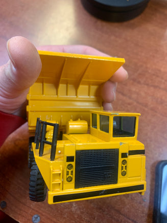 Caterpillar Compact Dumpertruck 1/50 ( Vintage JOAL, CAT) - Bitz & Buttons