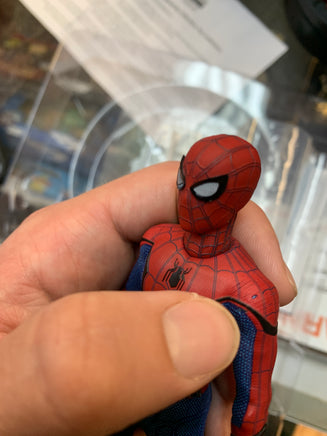 Spider-Man One:12 (Mezco, Spider-Man Homecoming) COMPLETE - Bitz & Buttons