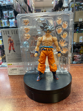 Ultra Instinct Son Goku (Dragon Ball, Bandai SH Figuarts) *INCOMPLETE*
