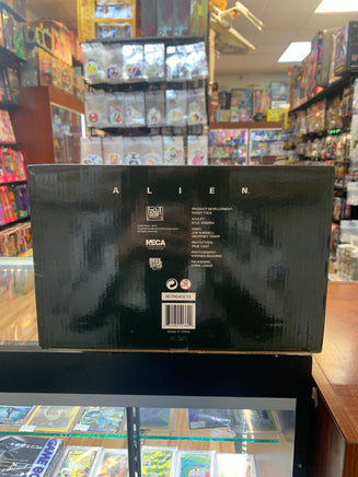 Xenomorph Alien 1/4 Scale (Neca, Aliens) **SEALED** - Bitz & Buttons