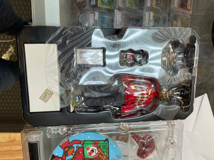 Holiday Gomez Exclusive 6" (Mezco, One:12) COMPLETE - Bitz & Buttons