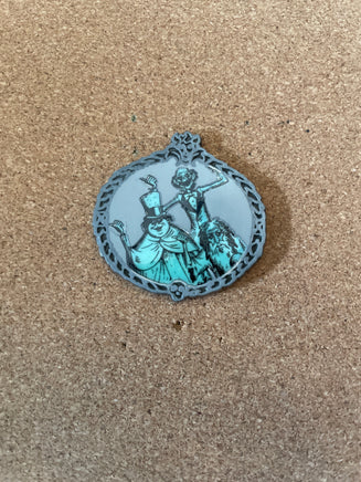 Glow in the dark Hitchhiking Ghost (Walt Disney World, Pin Traders) - Bitz & Buttons
