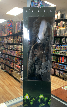 Xenomorph Alien 1/4 Scale (Neca, Aliens) **SEALED** - Bitz & Buttons