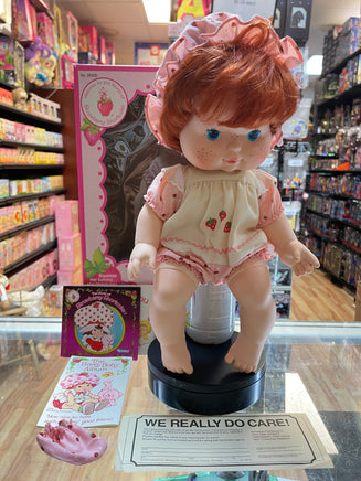 Strawberry Shortcake Baby Doll (Vintage Strawberry Shortcake, Kenner)  **Open Box** - Bitz & Buttons
