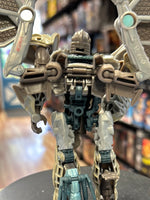 Skullitron Deluxe Class (Transformers Studio Series, Hasbro)