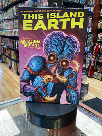 Island Earth Metaluna Mutant (Universal Monsters, NECA) **Scratch Dent** - Bitz & Buttons