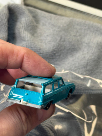 Studebaker Station Wagon 42 Diecast (Vintage Matchbox, Lesney) - Bitz & Buttons