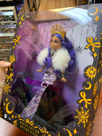 Winter Edition Howliday HNF97 (Vintage Monster High, Mattel) SEALED - Bitz & Buttons