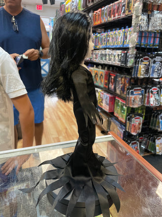 Gomez Adams & Mortcia (Living Dead Dolls LDD, Mezco) - Bitz & Buttons