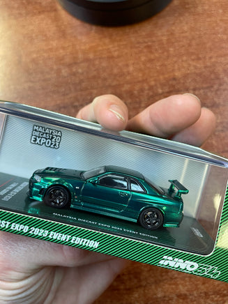 Nissan Skyline GT-R R34 Full Carbon Green (Inno64, Diecast ) **EXCLUSIVE** - Bitz & Buttons