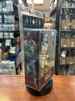 Weyland Yutani Commando (Aliens, NECA) **SEALED**
