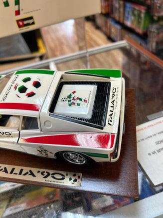 World Cup Ferrari Testarossa 1984 Diecast (Vintage Burago, Italia 90) Open Box - Bitz & Buttons