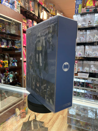 Batman The Dark Knight Returns Exclusive (DC Comics, Mezco One:12) **SEALED** - Bitz & Buttons