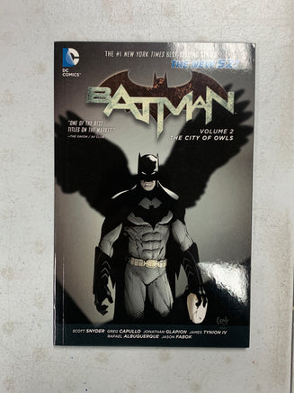 Batman The City Of Owls Volume 2 (DC Comics Trade TPB, Batman) - Bitz & Buttons