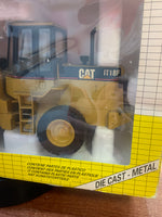 Caterpillar Compact CAT IT18F Front Loader 1/25 ( Vintage JOAL, CAT) - Bitz & Buttons