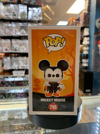 Mickey Mouse #795 (Funko Pop, Disney) - Bitz & Buttons