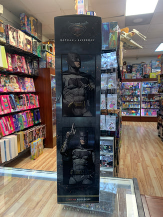 Batman v Superman 1/4 Scale (Neca, DC Comics) **SEALED** - Bitz & Buttons