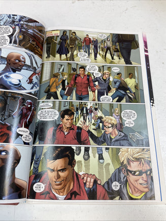 Avengers The Last White Event #2 Hard Cover (Marvel, Comic Books) - Bitz & Buttons