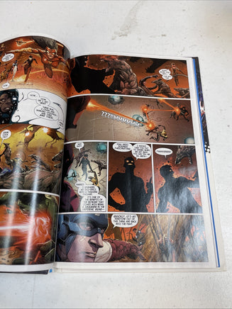 Avengers Avengers World 1# Hard Cover (Marvel, Comic Books) - Bitz & Buttons