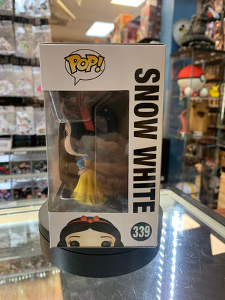 Snow White #339 (Funko Pop, Disney) - Bitz & Buttons