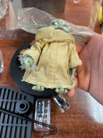 The Mandalorian & Grogu 1/4th Quarter Scale (Star Wars, Hot Toys) COMPLETE - Bitz & Buttons