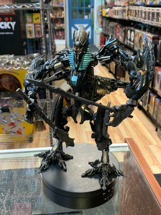 The Fallen Leader Class (Transformers Studio. Series, Hasbro) COMPLETE - Bitz & Buttons