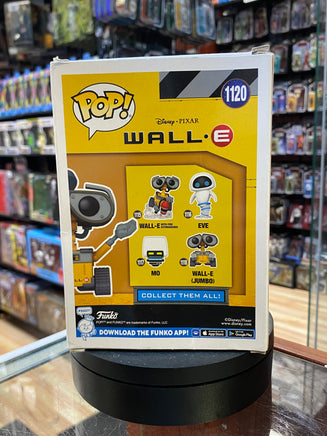 Wall-E With Hubcap #1120 (Funko Pop, Disney Pixar) - Bitz & Buttons