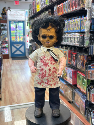 Leatherface (Living Dead Dolls LDD, Mezco) - Bitz & Buttons